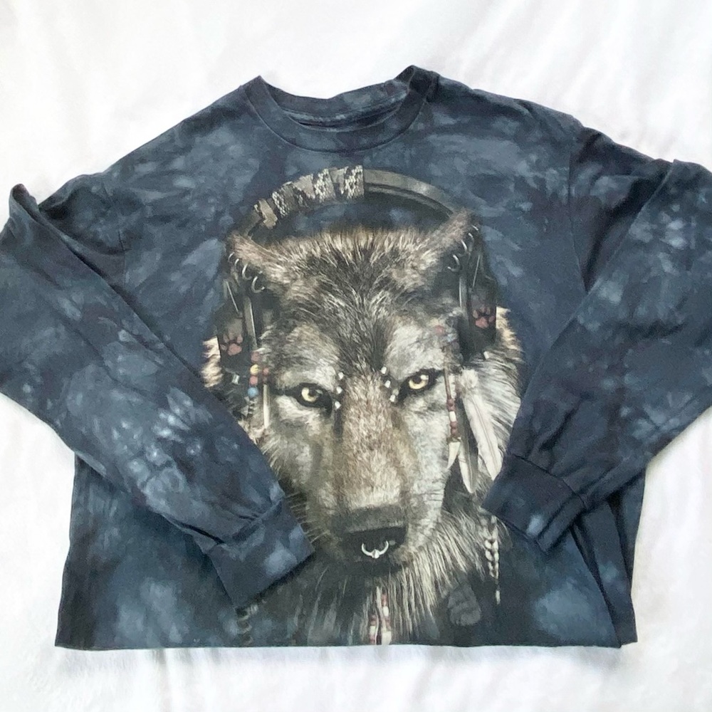 Wolf Long Sleeve Graphic